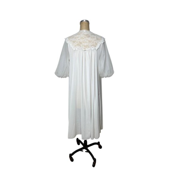 1950s white robe with lace yoke and sheer puffed sleeves by Vanity Fair Size S/M - Picture 5 of 7